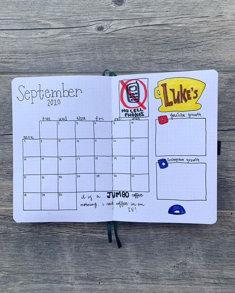 Bullet Journal Gilmore Girls Theme, Gilmore Girls Bullet Journal, Gilmore Girls Journal, Movie Calendar, Romanticizing Fall, August Bujo, Autumn Bullet Journal, September Bujo, Bujo 2023