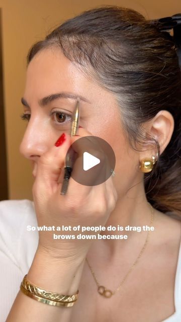 Sona Gasparian on Instagram: "Here’s an in-depth eyebrow tutorial💫  I used the @diorbeauty brow pencil and the @personacosmetics brow gel in “warm brown.”  Gold Hoops @cincostore    #makeup #makeuptips #eyebrowtutorial" Eyebrow Tutorial With Pencil, Arched Eyebrows Natural, Eyebrow Gel Tutorial, Eye Brows Tutorials, Natural Eyebrow Makeup Tutorial, Brow Gel Tutorial, Eyebrow Pencil Tutorial, How To Shape Eyebrows, Eyebrows Shaping