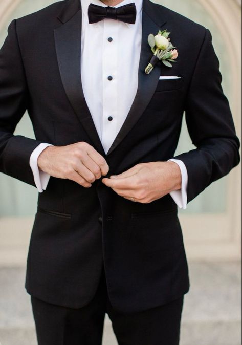 Men Formal Outfit, Wedding Suit Groom, Suit Groom, Groom Tux, Beautiful Eyes Images, Black Suit Wedding, Salt Lake Temple, Dinner Suit, Classy Outfits Men