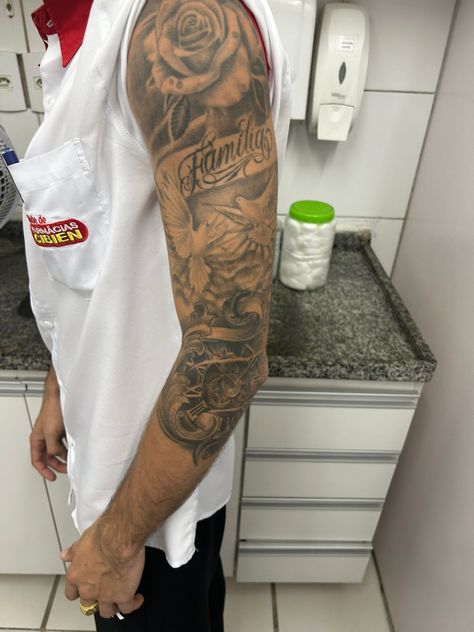 Ambition Tattoo Men, Men’s Half Sleeve Tattoo Upper Arm, Men Upper Arm Tattoo, Tattoo Nick, Half Sleeve Tattoo Upper Arm, Ambition Tattoo, Pop Culture Tattoos, Side Arm Tattoos, Half Sleeve Tattoos Forearm