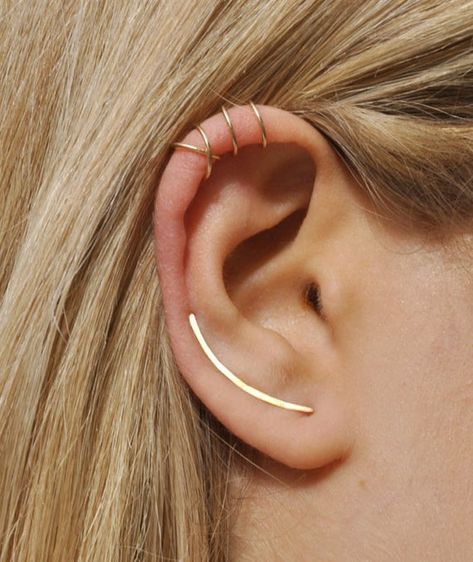 Earrings No Piercing, Simple Ear Cuff, Cartilage Ear Cuff, Ear Lobe Piercings, Ear Crawler Earrings, Ear Crawlers, Crawlers Earrings, Diamond Cluster Earrings, Hammered Hoop Earrings