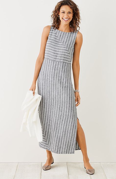 long striped linen dress Striped Linen Dress, Holiday Maxi Dress, Causal Dresses, Printed Casual Dresses, Chique Outfits, Neck Women, Striped Sleeveless Dress, Maxi Robes, Linen Dresses