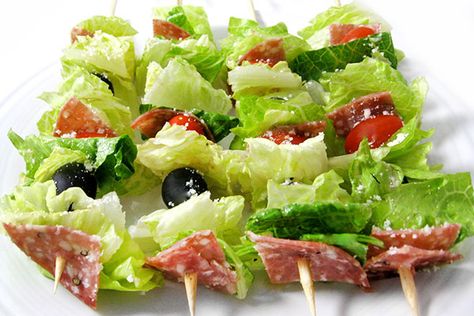 Salad On A Stick, Unique Salad, Italian Chopped Salad, Ww Points, Low Carb Salad, Italian Salad, On A Stick, A Stick, Appetizers For Party