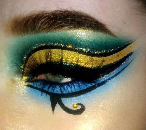 Egyptian eyeshadow egyptian eyeliner egyptian makeup Halloween ancient Egyptian costume Halloween Egyptian Cat Makeup, Egyptian Eyeshadow, Egyptian Makeup Goddesses, Egyptian Goddess Makeup, Ancient Egypt Makeup, Ancient Egyptian Makeup, Egyptian Eyeliner, Egyptian Eye Makeup, Egypt Makeup