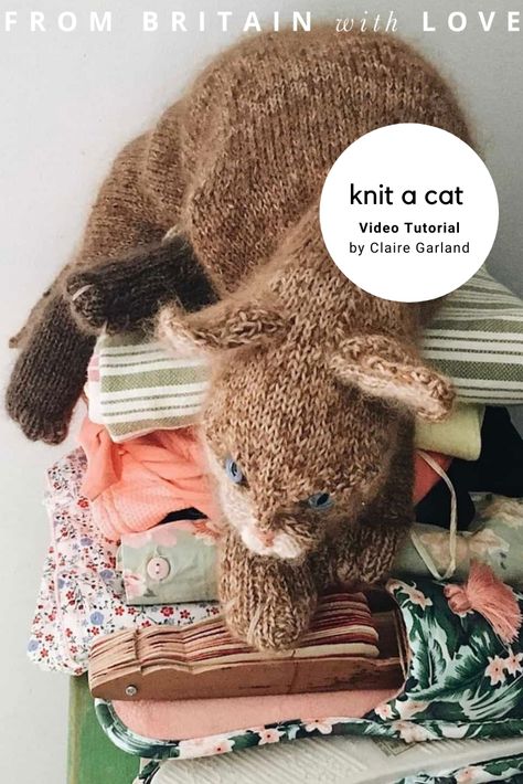 Cat Knitting Pattern, Claire Garland, Cat Knitting, Rabbit Knitting Pattern, Drops Baby, Animal Knitting Patterns, Knitting Patterns Toys, Knitted Cat, Knitted Animals