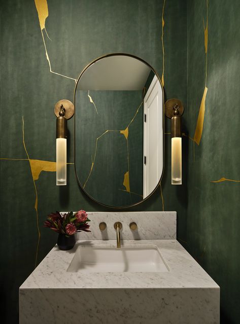 Modern Powder Room Ideas, Powder Room Modern, Small Powder Room Wallpaper, Mansion Apartment, Moody Powder Room, Powder Bathroom Ideas, Luxury Powder Room, Shack House, Wallpaper Powder Room