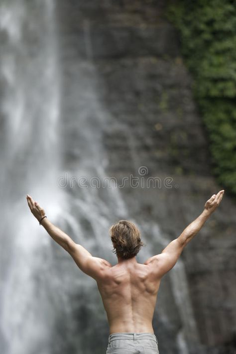 Artist Anatomy, A Man Standing, Anatomy Images, Open Arms, Man Standing, Back Muscles, Muscular Men, A Tiger, Back View