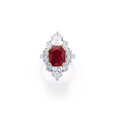 Bvlgari Ring, Magnificent Jewels, Antique Cushion, Tiaras Jewellery, Ruby And Diamond Ring, Diamond Ring Settings, Finger Rings, Pear Shaped Diamond, Classic Ring