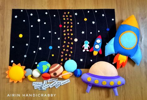 Felt Rocket Ship, Felt Planets Solar System, Felt Space Pattern, Felt Toys For Boys, Felt Spaceship, Felt Alien, Felt Solar System, Felt Rocket, Felt Planets