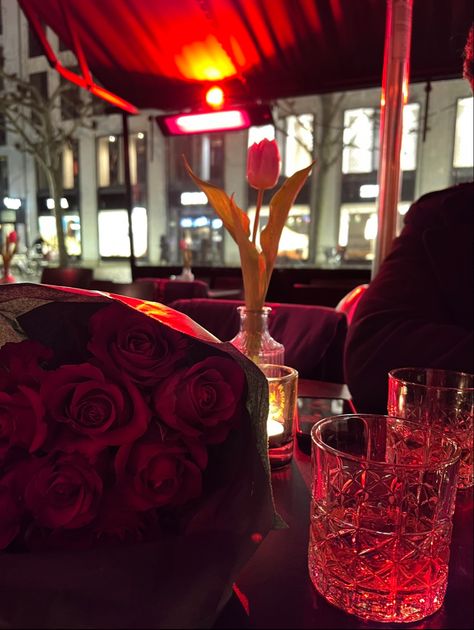 #datenight #love #cute #boyfriend #flowers #whisky #bar #aesthetic #babyboy #date #thankful #thanks #youandme #rose #red #bouquet #loveofmylife Guy Buying Flowers, Flower Bouquet Date Night, Date Night Flowers, Boyfriend Flowers, 2023 Manifestation, Bar Aesthetic, Cute Boyfriend, Whisky Bar, Red Bouquet