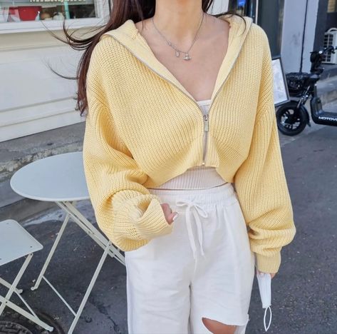 Yellow sweater outfit