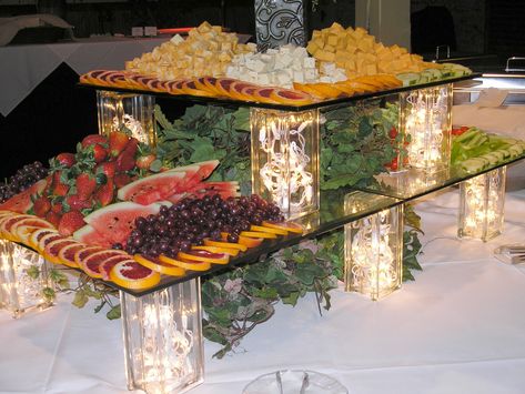 Buffet Table Display Ideas | Home Design Katering Pernikahan, Buffet Set Up, Cheese Display, Decoration Buffet, Deco Buffet, Catering Buffet, Catering Display, Fruit Displays, Buffet Set