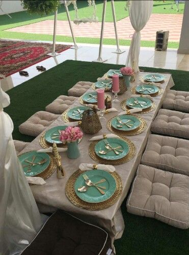 Picnic Party Decorations, Classic Bedroom Design, Backyard Dinner Party, Sleepover Birthday Parties, Eid Crafts, Picnic Decorations, Garden Picnic, Boho Picnic, Garden Party Birthday