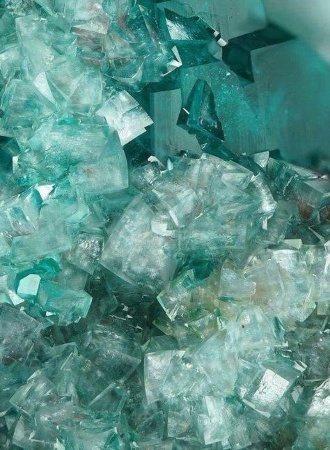 This used to be my iPhone lockscreen/ home screen/ screensaver Turquoise Aesthetic, Crystal Background, Magic Stones, Stone Wallpaper, Crystal Aesthetic, Turquoise Glass, Minerals And Gemstones, Gems And Minerals, Green Aesthetic