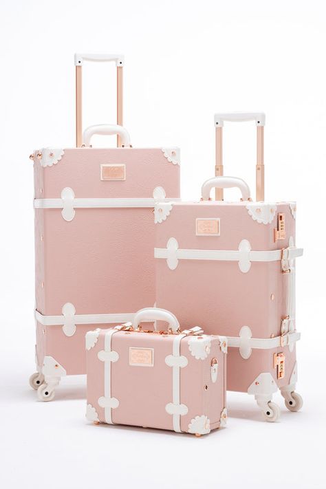 Luggage Sets Cute, Pink Luggage Sets, Luxury Luggage Sets, Floral Luggage, Girls Luggage, International Trip, Pink Luggage, Cute Suitcases, Cute Luggage