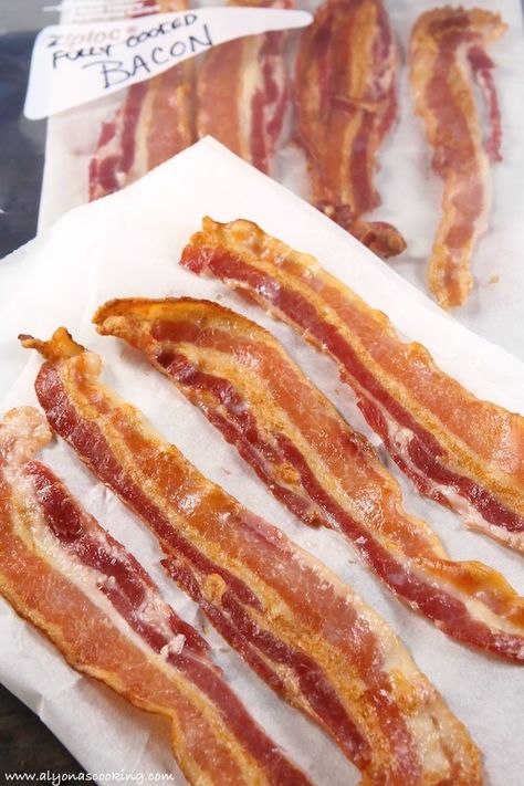 how-to-make-pre-cooked-bacon-pre-cook-bacon-freeze bacon Crispy Bacon In Oven, Precooked Bacon, Costco Chicken Bake, Oven Baked Bacon, Bacon In The Oven, Potato Bites, Best Oven, Baked Bacon, Best Bacon