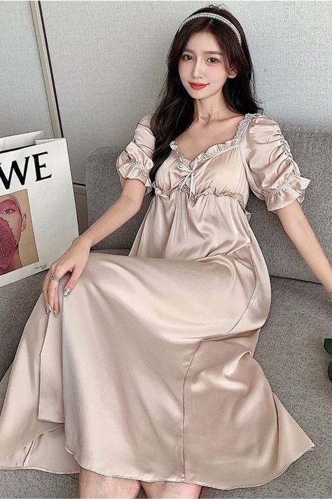 Female Nightgown Elegant Palace Style Princess Long Nightgown Sleepwear Summer Short Sleeve Sleepshirt Satin Silk Home Dress Long Nightgown, Mode Abaya, Bodycon Floral Dress, Home Dress, Burgundy Dress, Sleep Shirt, Satin Silk, Crop Top Blouse, Silk Satin