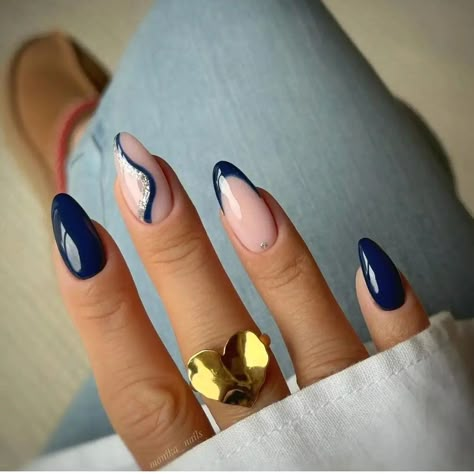 Navy Nails Design, Navy Blue Nail Designs, Paznokcie Hello Kitty, Navy Nails, Kutek Disney, Navy Blue Nails, Manikur Kuku, Blue Acrylic Nails, Nagel Tips