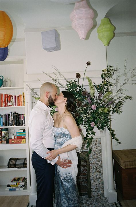 Immediate Family Wedding, Wedding Surprise Ideas, Lowkey Wedding, Wedding Surprise, At Home Wedding, Twilight Wedding, Camping Wedding, Low Key Wedding, Surprise Ideas