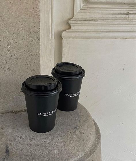 White Cafe, Parisian Aesthetic, Black And White Coffee, Coffee Run, Perfect Selfie, Gray Aesthetic, Aesthetic Coffee, Instagram Feed Ideas, Beige Aesthetic