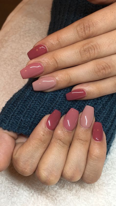 Mauve Pink Nails Acrylic, Rosewood Nails Design, Mocha Pink Nails, Pink And Mauve Nails, Mauve Tip Nails, Red Mauve Nails, Mauve Square Nails, Green And Mauve Nails, Mauve And Pink Nails