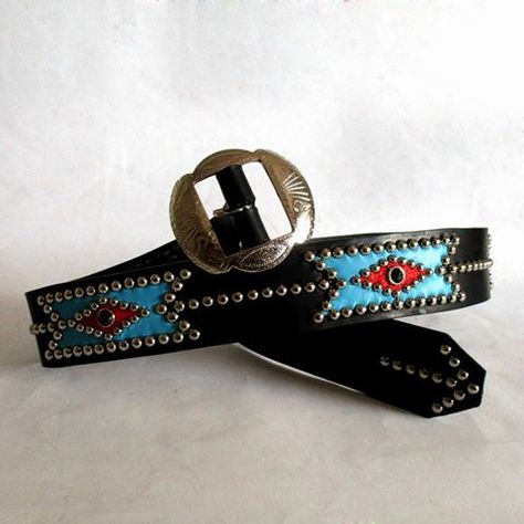 Canyonero Belts: Chimayo inspired Studded and jeweled Belt. Rockabilly, Biker, Western... Rocanrolnenennn! 50s Cowboy, Belts Design, Jewel Belt, Studded Belts, Belt Western, Jeweled Belts, Cowboy Stuff, Leather Chukka Boots, Western Belt