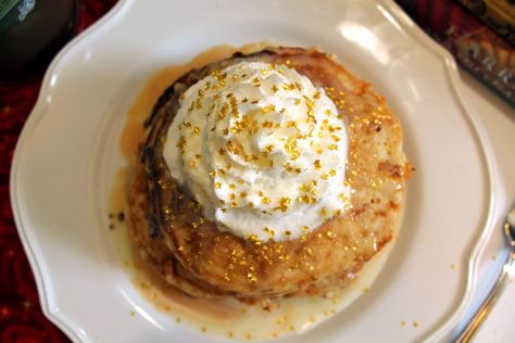 Butterbeer Pancakes, Harry Potter Butterbeer, Pancake Warmer, Pancake Recipe Buttermilk, Butterscotch Sauce, Baked Treats, Butterscotch Chips, Meal Of The Day, Buttermilk Pancakes