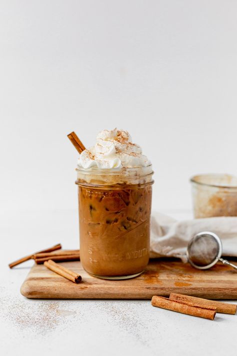 Honey Latte Recipe, Cinnamon Dolce Latte Recipe, Honey Latte, Cinnamon Dolce Syrup, Cinnamon Dolce Latte, Cold Brew Recipe, Flours Banana Bread, Cinnamon Syrup, Cinnamon Honey