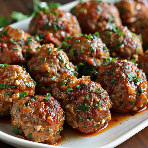 Key+Techniques+to+Achieving+Juicy+Meatballs+Every+Time Juicy Meatballs, Heirloom Recipes, Meatball Recipe, Cooking Game, Cooking Games, Meatball Recipes, Bbq Recipes, Ground Beef Recipes, Family Heirloom