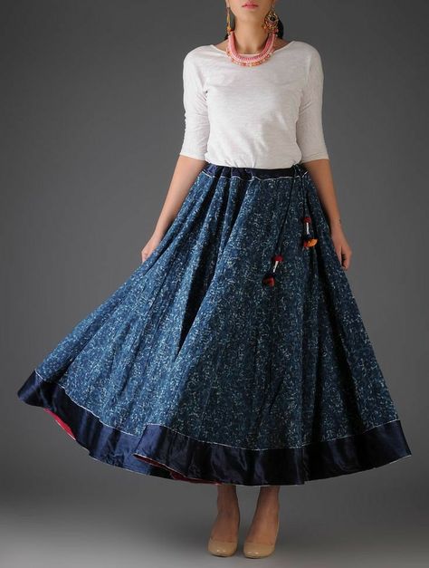 Cotton Skirt And Top Indian, Skirt And Top Casual, Kalamkari Skirts, Skirt And Top Indian, Skirt And Top Outfits, Cotton Skirt Outfit, Long Cotton Skirt, Long Skirt And Top, Top With Skirt