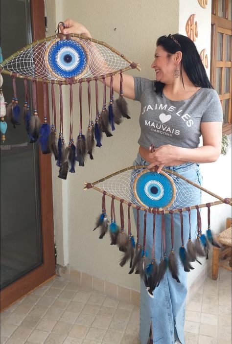 Indigenous Crafts, Atrapasueños Diy, Dream Catcher Decor, Crochet Garden, Crochet Dreamcatcher, Dream Catcher Craft, Eye Decor, Crochet Wall Hangings, Dream Catcher Diy