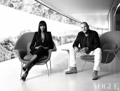 Jony Ive Talks About His Design Process Apple Secrecy Steve Jobs and More in New Interview Jony Ive, Vogue British, High Tech Design, Vogue Uk, Naomi Campbell, British Vogue, Fashion Couple, Steve Jobs, Clothes Horse