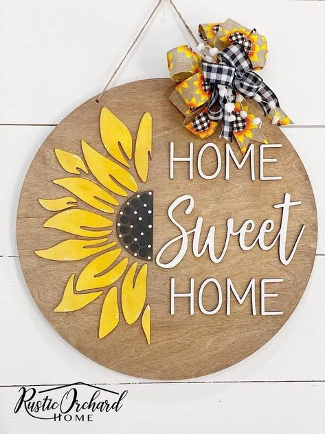 Spring Cnc Projects, Wooden Door Signs Diy, Sunflower Door Hanger, Chalk Crafts, Spring Farmhouse, Door Hangers Diy, Door Signs Diy, Diy Bricolage, Cnc Projects