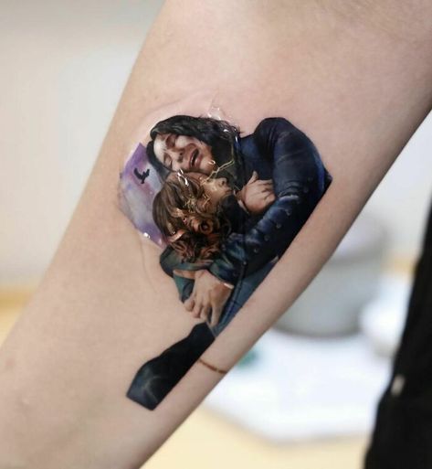 Lily J. Evans Potter & Severus Snape Snape Tattoo, Severus Snape Tattoo, Dark Mark Tattoos, Pixie Tattoo, Hogwarts Tattoo, Photo Realism Tattoo, Lily Evans Potter, Harry Potter Symbols, Charm Tattoo