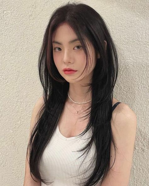 Japanese Long Hairstyles For Women, Japanese Haircut Long Layered Hair, Japanese Long Hairstyle, Japanese Haircut Long, Japanese Layered Haircut, Japanese Haircuts, Korean Long Hair, Japanese Haircut, Hair Inspiration Long