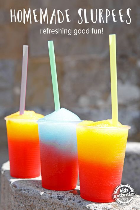 5 Homemade Slurpees Recipes – Summer Classics Granitas, Sommer Mad, Resep Smoothie, Colorful Drinks, Ice Cream Floats, Kid Drinks, Kampot, Summer Snacks, Frozen Drinks