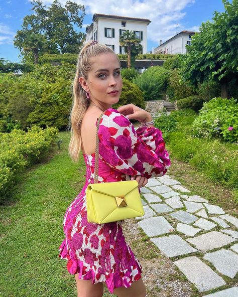 Valentina Ferragni (@valentinaferragni) posted on Instagram: “Valentina & Valentino on Sunday 💛” • Jun 26, 2022 at 6:38pm UTC Valentina Ferragni, Style Summer, Coach Dinky Crossbody, Kate Spade Crossbody, Summer Fashion, Actresses, Celebrities, Hair Styles, On Instagram