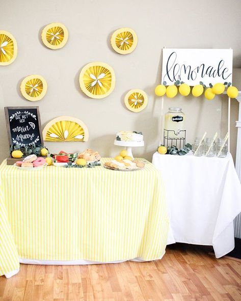 It’s a billion degrees out and looks like it’s not letting up any time this week...so I’m gonna keep on pretending I’m okay with summer… Lemon Classroom, Lemon Themed Party, Unique Bridal Shower Favors, Lemon Themed Bridal Shower, Lemon Theme, Lemonade Party, Themed Bridal Shower, Unique Bridal Shower, Main Squeeze