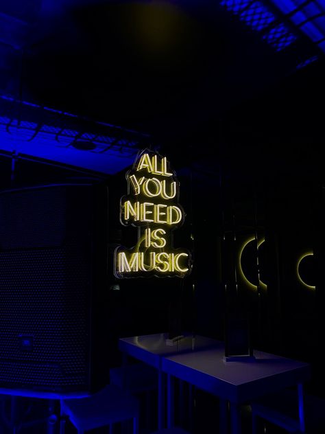 Bar Alcohol, Music Neon, Club Nightclub, Party Night Club Aesthetic, Night Club Aesthetic, Club Lighting, Nightclub Aesthetic, Nightclub Design, Night Bar