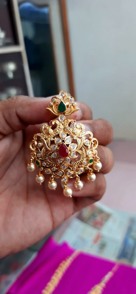 Gold Lockets Indian Pendants, Lockets Gold Indian For Women, Papidi Billa Gold Designs, Gold Pendent Designs, Pendent Set Gold, Gold Pendant Designs, Mini Haram, Papidi Billa, Short Gold Necklace