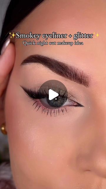 Makeup on Instagram: "Super quick and easy night out makeup that looks so pretty!! ✨ @a.j_artistry" Eyeliner With Glitter, Old Hollywood Makeup, Night Out Makeup, Smokey Cat Eye, Cat Eye Eyeliner, Eye Eyeliner, Smokey Eyeliner, Hollywood Makeup, Black Smokey