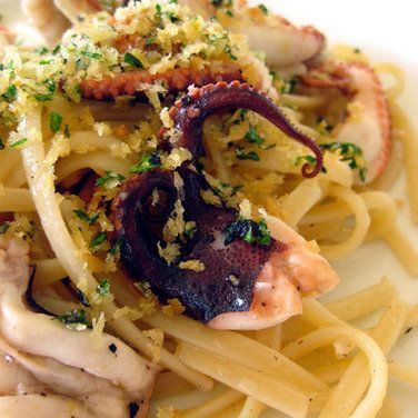 Octopus Pasta, Herbed Bread, Octopus Recipe, Bread Crumbs Recipe, Octopus Recipes, Pasta Noodle Recipe, Grilled Octopus, Baby Octopus, Tasty Pasta