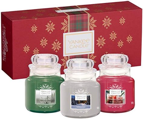 Yankee Candle Gift Set with 3 Small Jar Scented Candles, Alpine Christmas Collection, Festive Gift Box: Amazon.co.uk: Kitchen & Home Yankee Candle Gift Set, Candle Bouquet, Yankee Candle Christmas, Yankee Candle Scents, Christmas Fragrance, Christmas Scented Candles, Candle Quotes, Gin Fizz, Christmas Tree Candles