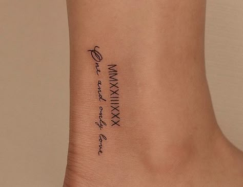 Small Tattoo Design, Tato Minimal, Small Forearm Tattoos, Anklet Tattoos, Writing Tattoos, Tattoo Minimal, Petite Tattoos, Small Hand Tattoos, Classy Tattoos