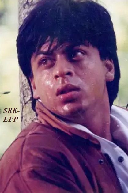 Darr (1993) : Shahrukh Khan Picture/Photo. https://www.facebook.com/ShahrukhKhanEuropeenFanPage King Khan, Shah Rukh Khan, Shahrukh Khan, Im In Love, Picture Photo, Love Of My Life, Of My Life, Movie Tv, Tv Shows