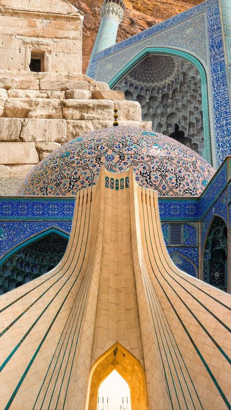 Iran 🇮🇷#iran #tehran #persia #middleeast #isfahan #farsprovince #travel #wallpaper Iran Nature, Chanyeol Cute, Tehran Iran, Travel Wallpaper, Tehran, Carpet Design, Iran, Persian, Nature Photography