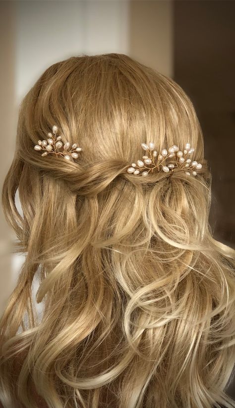 Delicate Freshwater Pearls Hair Piece Bridal Hair Piece - Etsy Australia Pearl Hair Vine Wedding, Gold Wedding Hair Piece, Bridal Hair Clips, Gold Bridal Hair Accessories, Gold Hair Pins, Bridal Hair Decorations, Pearl Hair Pin Wedding, Pearl Hair Piece, Hair Piece Wedding Hair