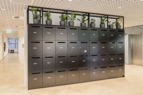 Staff Lockers, Industrial Lockers, Employee Lockers, Locker Designs, Office Lockers, Smart Office, Biophilic Design, Smart Storage, Coworking Space