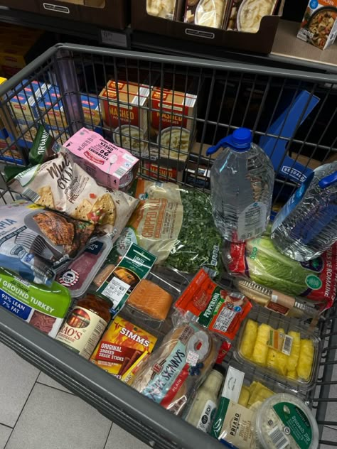 #aesthetic #cleaneatingsnacks #protein #healthyliving Grocery Store Shopping Aesthetic, Grocery Haul Aesthetic, Costco Aesthetic, Aesthetic Groceries, Groceries Aesthetic, Grocery Shopping Aesthetic, Grocery Aesthetic, Haul Aesthetic, Healthy Fast Food Options