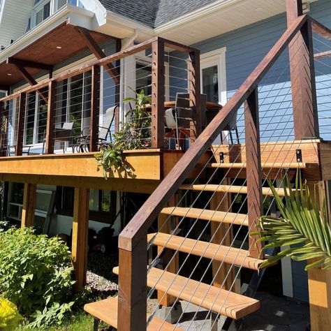 Classic Cable Railing System – Timber Post – Gauthier De LaPlante Porch Step Railing, Lake Deck, Cottage Deck, Wire Deck Railing, Timber Bench Seat, Deck Stair Railing, Loft Railing, Cable Railing Deck, Pipe Railing